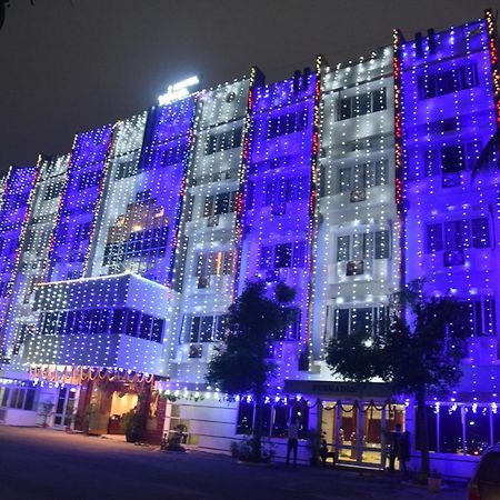 Hotel Vijaya Residency Anakāpalle Kültér fotó